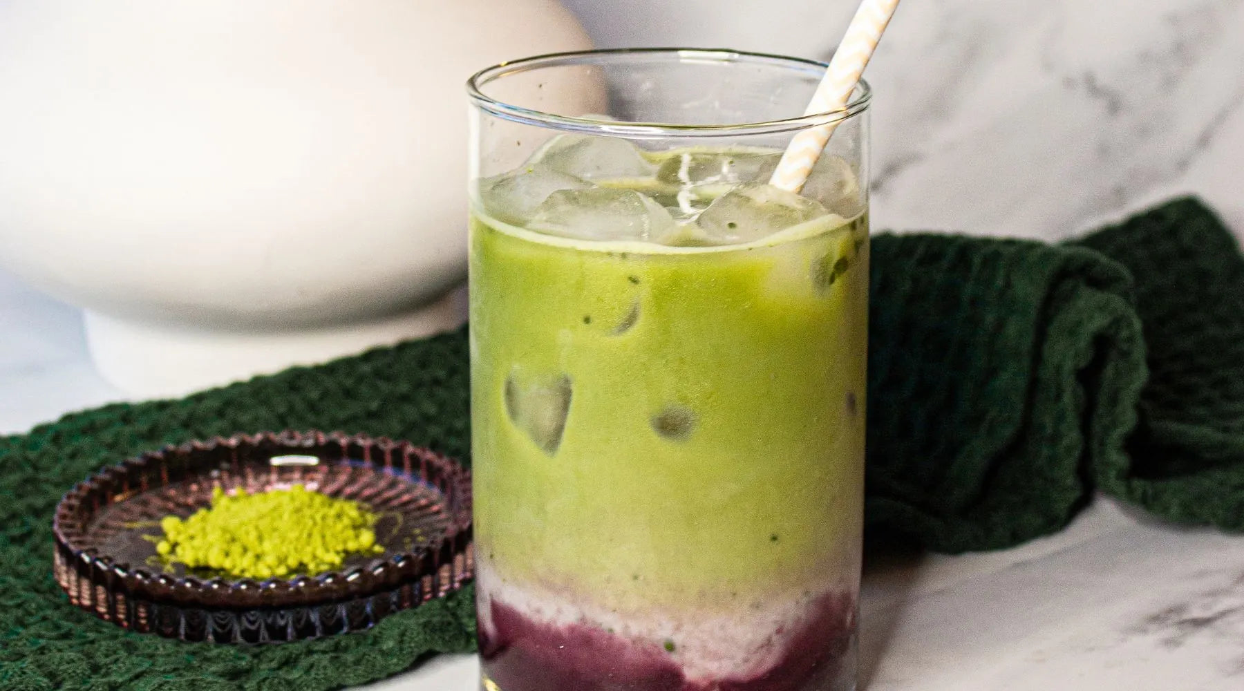 matcha latte con acai