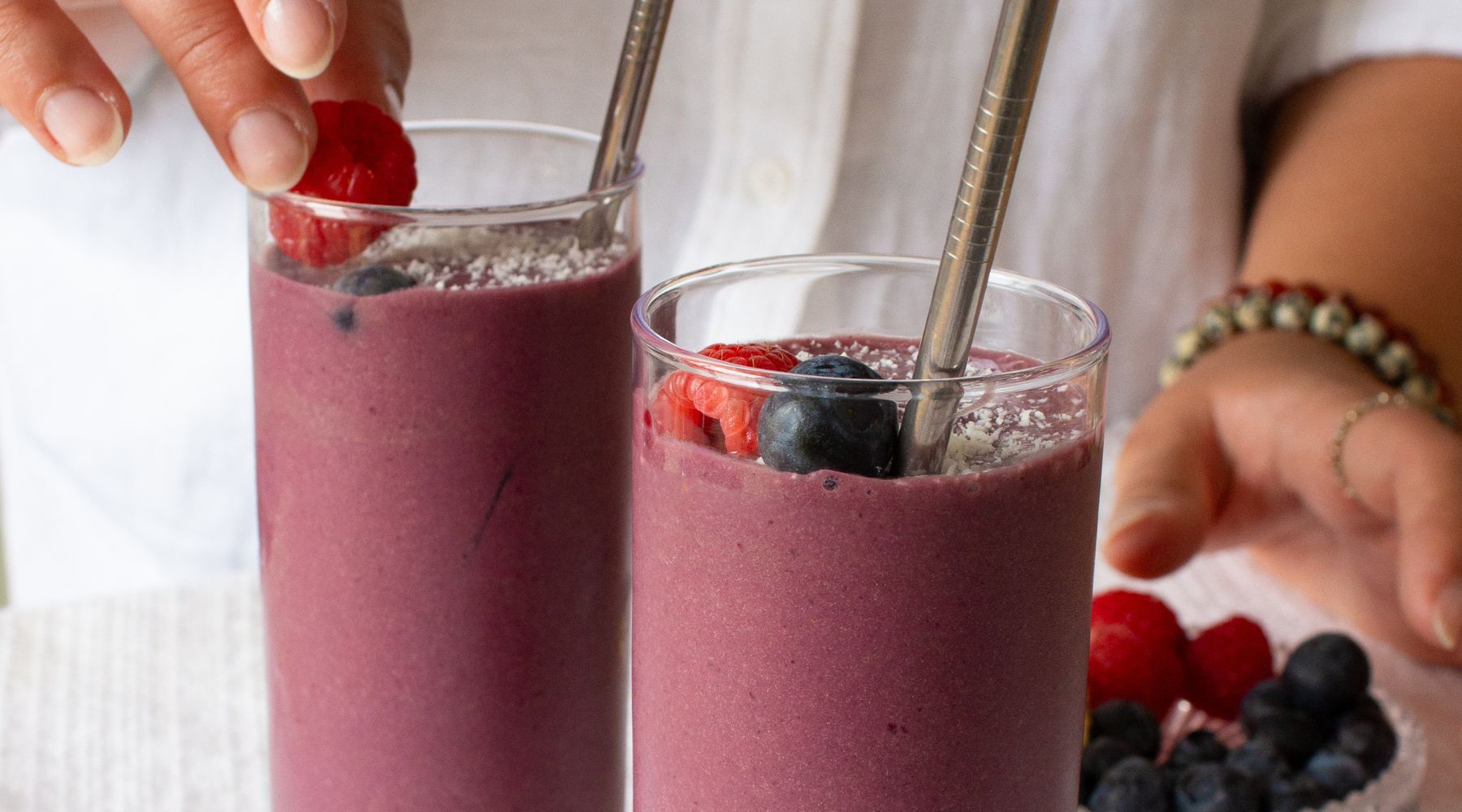 batido de acai, frambuesa y plátano