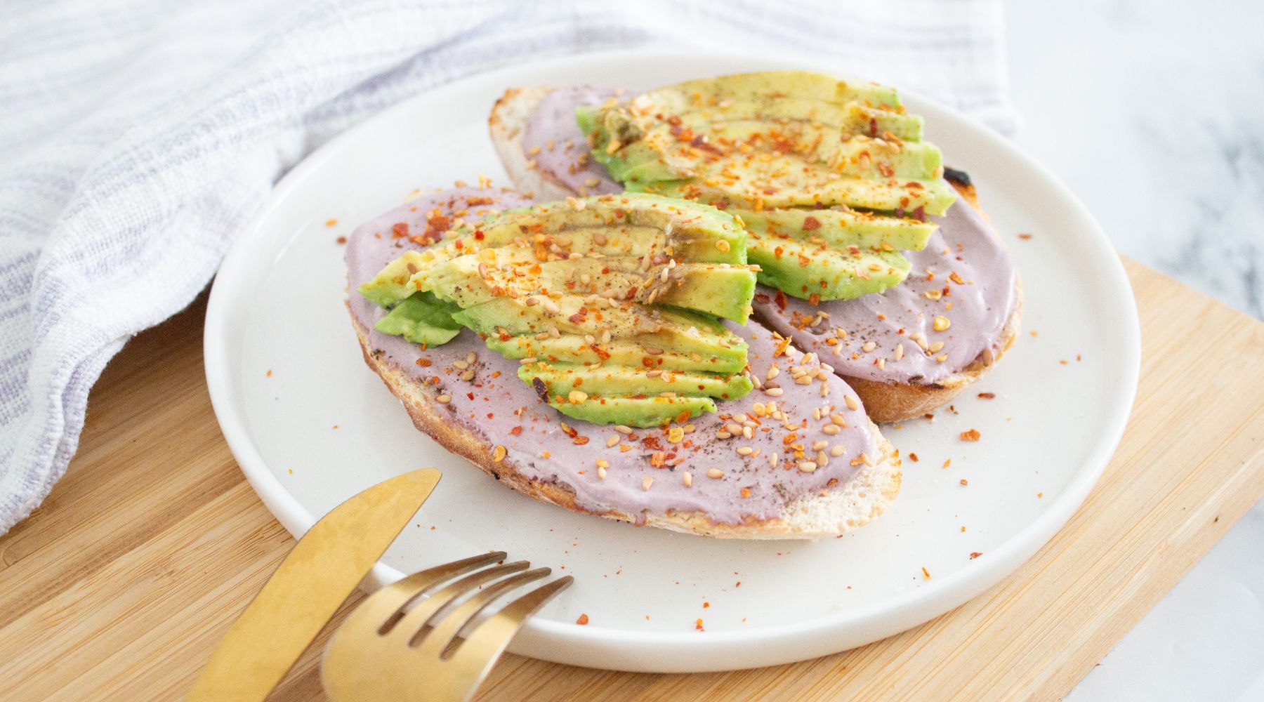 avocado toast à l'acai