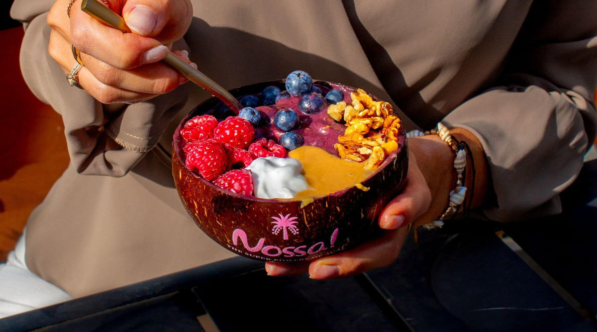 Bol de açaí con yogur: una receta cremosa y rica en proteínas